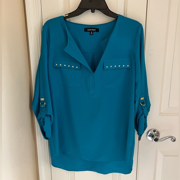 Ellen Tracy Tops - Ellen Tracy teal tunic with silver hardware